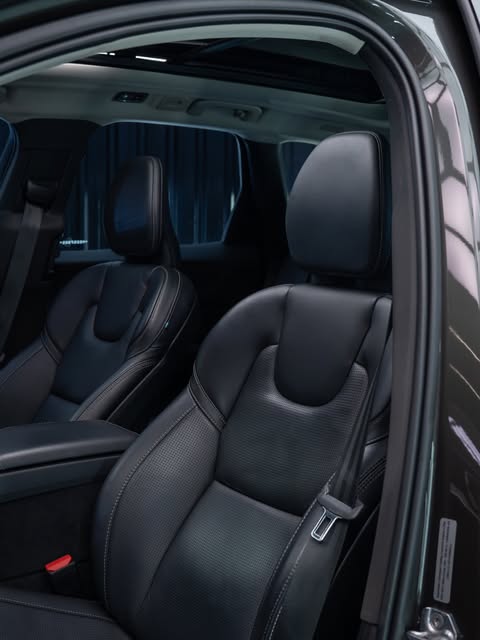 VOLVO XC60 T8 INSCRIPTION - Imagem 14