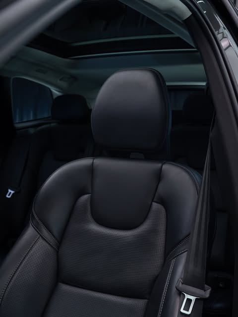 VOLVO XC60 T8 INSCRIPTION - Imagem 16