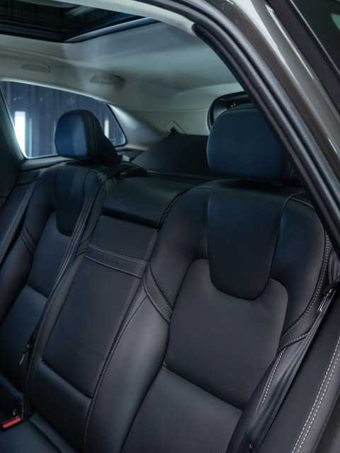 VOLVO XC60 T8 INSCRIPTION - Imagem 18