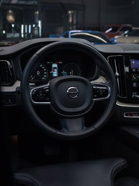 VOLVO XC60 T8 INSCRIPTION - Imagem 4