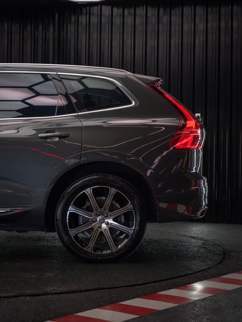 VOLVO XC60 T8 INSCRIPTION - Imagem 9