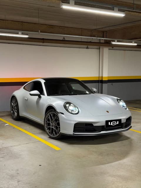 PORSCHE 911 CARRERA - Imagem 3