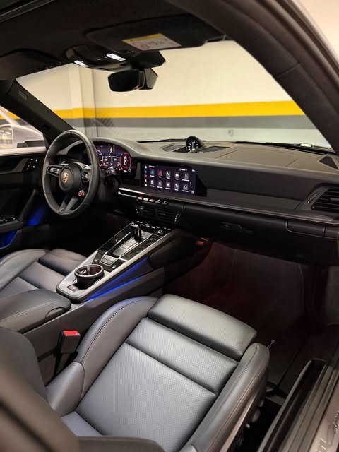 PORSCHE 911 CARRERA - Imagem 4