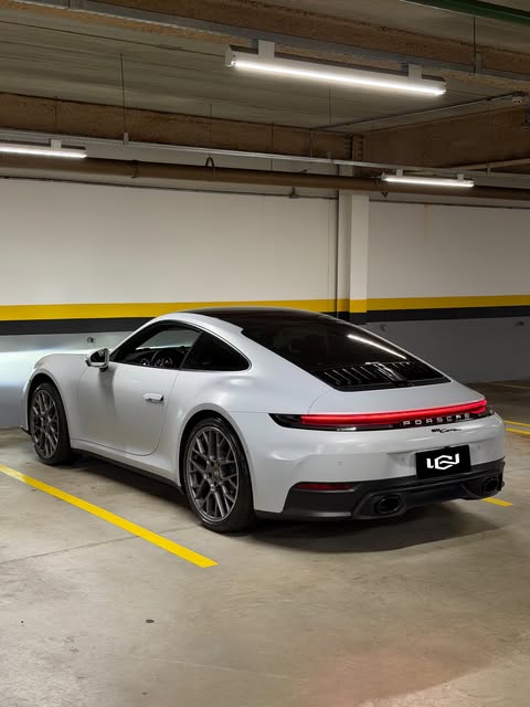 PORSCHE 911 CARRERA - Imagem 10
