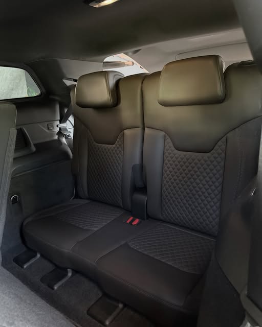 JEEP COMMANDER OVERLAND AT6 - Imagem 9