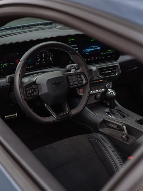 FORD MUSTANG DARK HORSE - Imagem 11