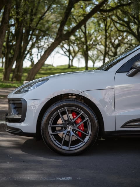 PORSCHE MACAN T - Imagem 1
