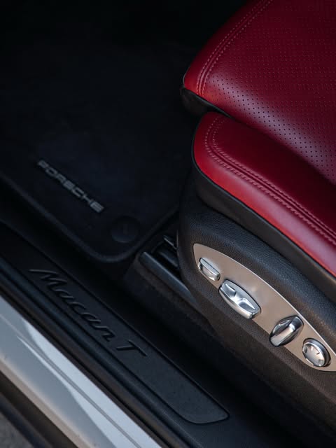 PORSCHE MACAN T - Imagem 11