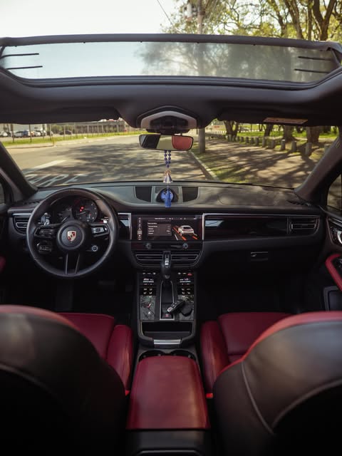 PORSCHE MACAN T - Imagem 13