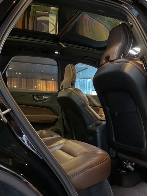 VOLVO XC60 T8 ULTIMATE - Imagem 11