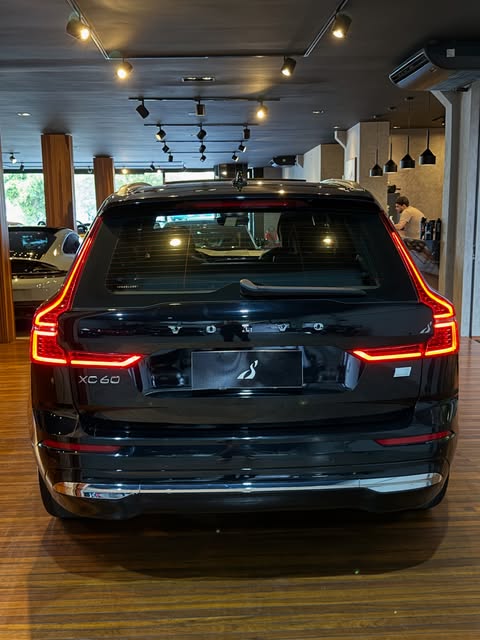VOLVO XC60 T8 ULTIMATE - Imagem 6