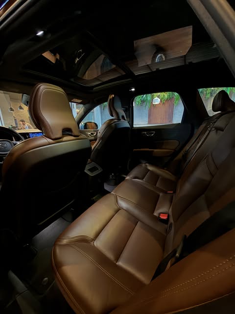 VOLVO XC60 T8 ULTIMATE - Imagem 7