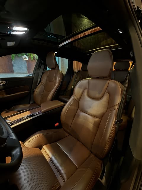 VOLVO XC60 T8 ULTIMATE - Imagem 9