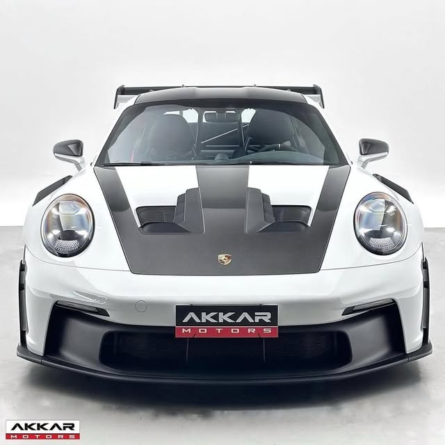 PORSCHE 911 GT3 RS - Imagem 9