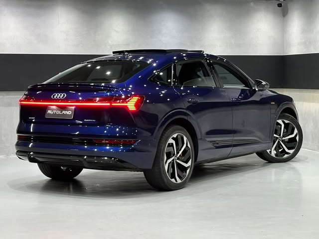 AUDI E-TRON PERFORMANCE BLACK QUATTRO - Imagem 2