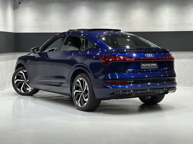 AUDI E-TRON PERFORMANCE BLACK QUATTRO - Imagem 3