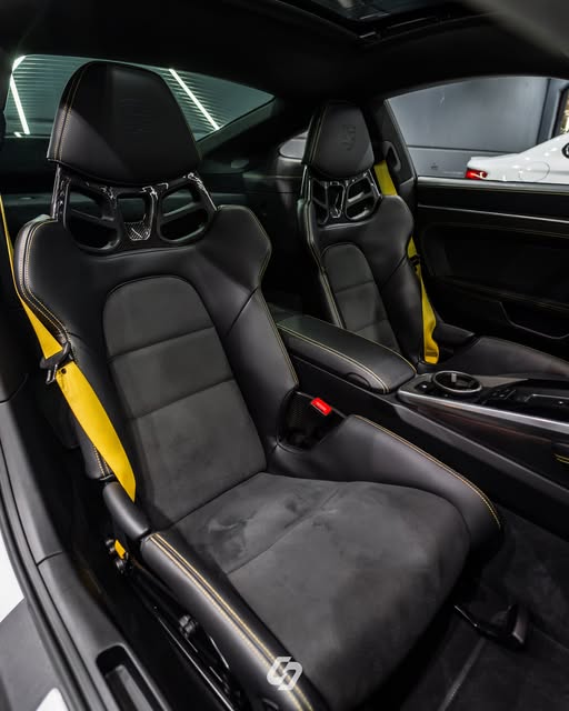 PORSCHE 911 TURBO S - Imagem 10