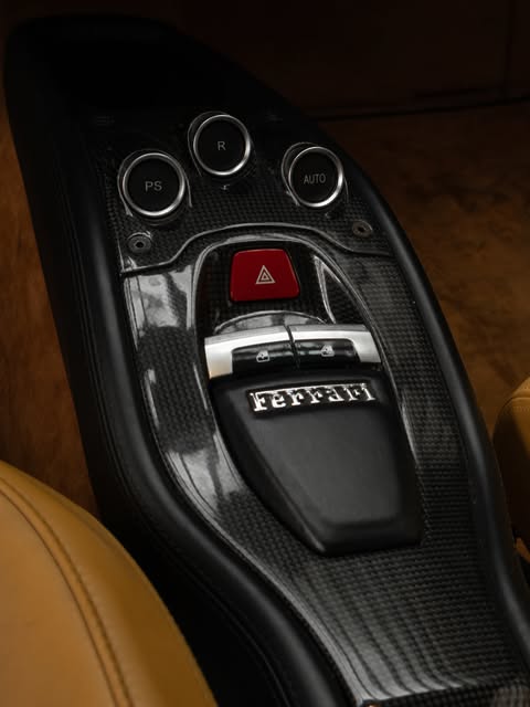 FERRARI 458 - Imagem 9