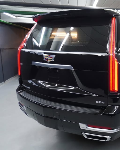 CADILLAC ESCALADE ESV PREMIUM LUXURY - Imagem 7