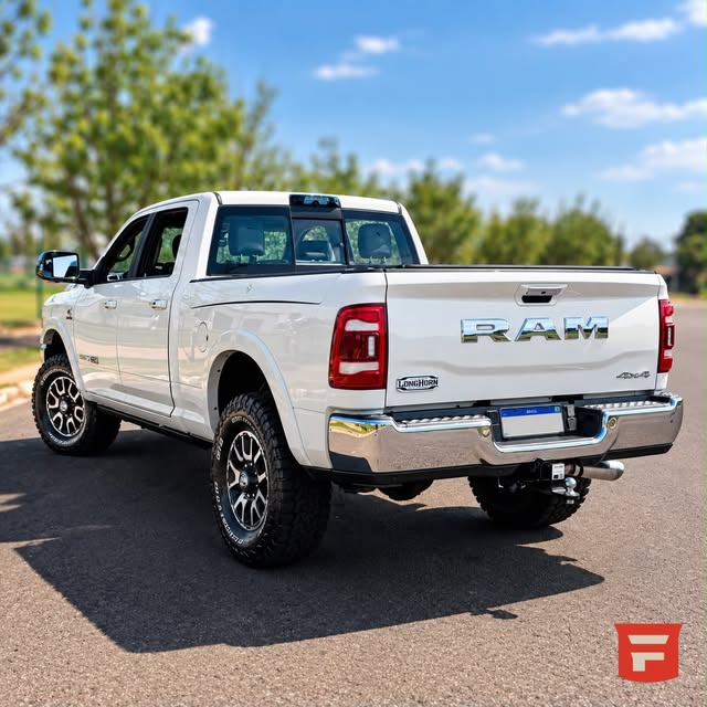 RAM 3500 LONG HORN - Imagem 12