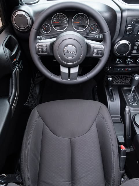 JEEP WRANGLER UNLIMITED - Imagem 5