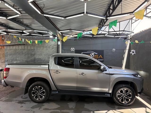 MITSUBISHI TRITON HPE-S - Imagem 4