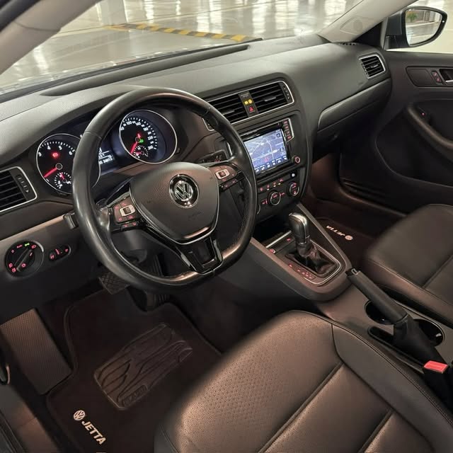 VOLKSWAGEN JETTA COMFORTLINE - Imagem 8