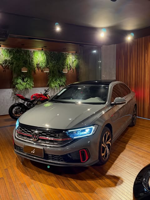 VOLKSWAGEN JETTA GLI - Imagem 2