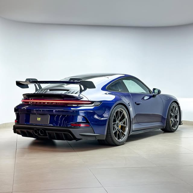PORSCHE 911 GT3 - Imagem 4