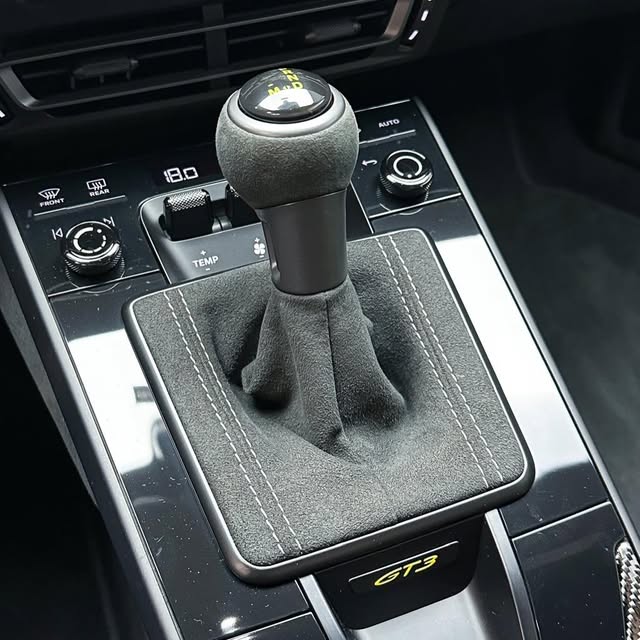 PORSCHE 911 GT3 - Imagem 9