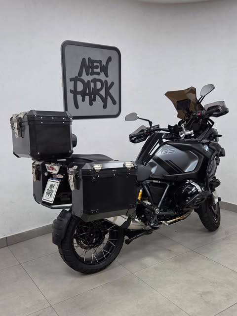 BMW R 1250 GS ADV TRIPLE BLACK - Imagem 1