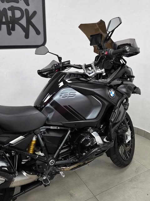 BMW R 1250 GS ADV TRIPLE BLACK - Imagem 4