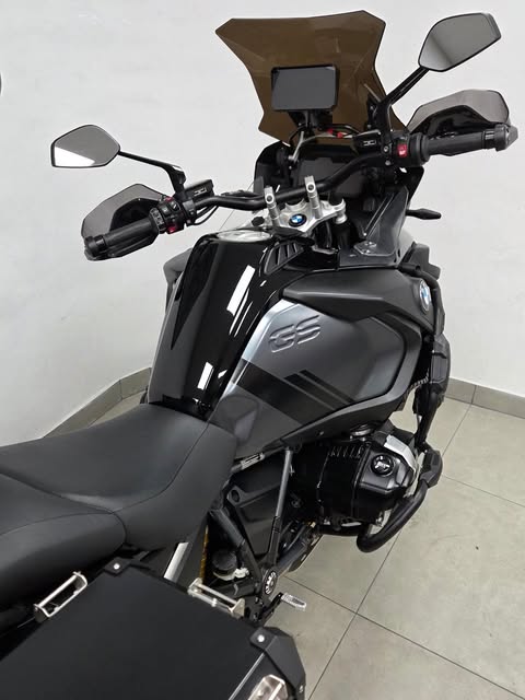 BMW R 1250 GS ADV TRIPLE BLACK - Imagem 8