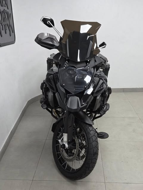 BMW R 1250 GS ADV TRIPLE BLACK - Imagem 9