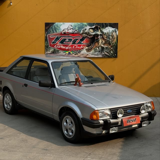 FORD ESCORT XR3 - Imagem 2