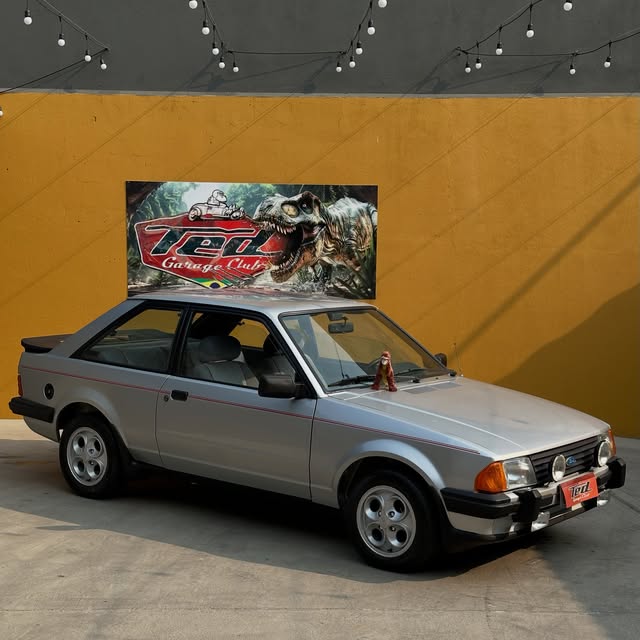 FORD ESCORT XR3 - Imagem 18