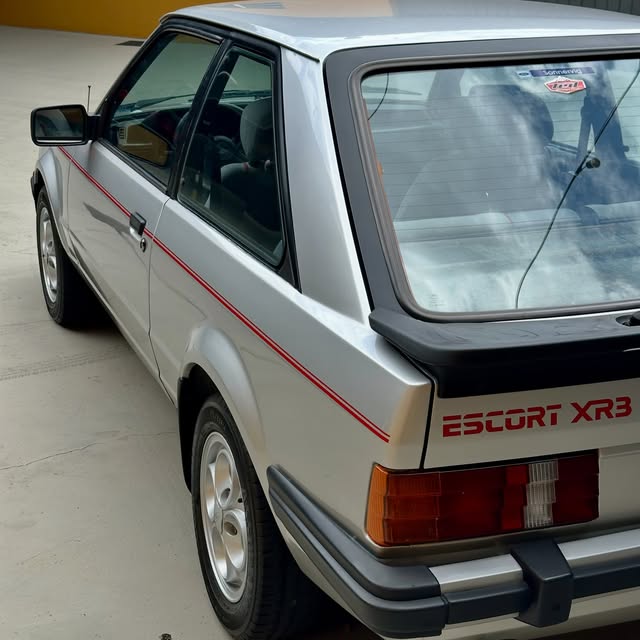 FORD ESCORT XR3 - Imagem 5