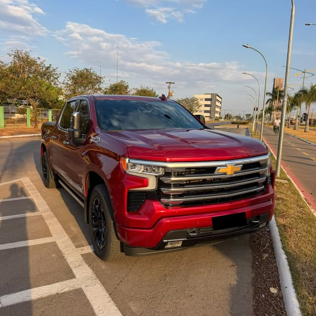 CHEVROLET SILVERADO HIGH COUNTRY - Imagem 2