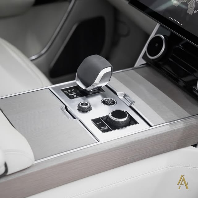 LAND ROVER RANGE ROVER D350 FIRST EDITION - Imagem 13