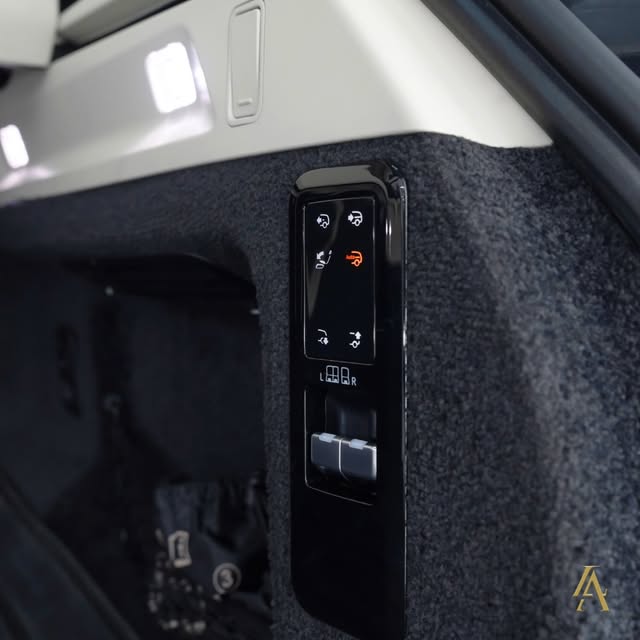 LAND ROVER RANGE ROVER D350 FIRST EDITION - Imagem 17