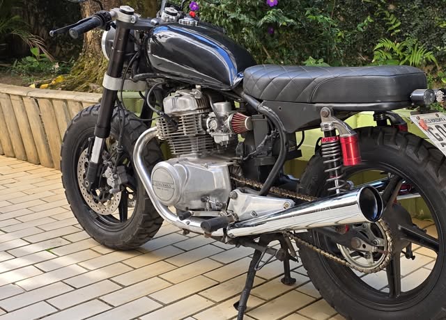 HONDA CB 400 - Imagem 9