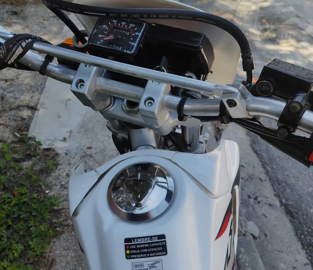 HONDA XR 200 R - Imagem 3