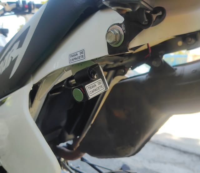 HONDA XR 200 R - Imagem 4