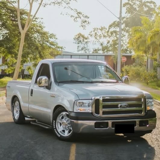 FORD F-250 XLT-L - Imagem 3