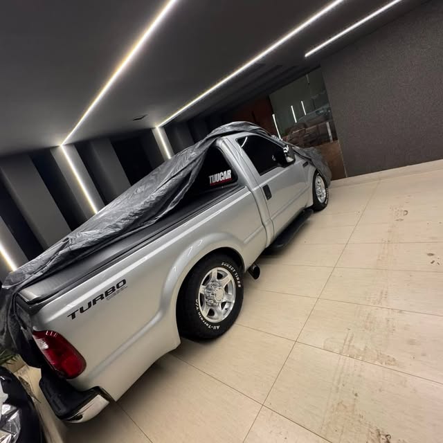 FORD F-250 XLT-L - Imagem 7