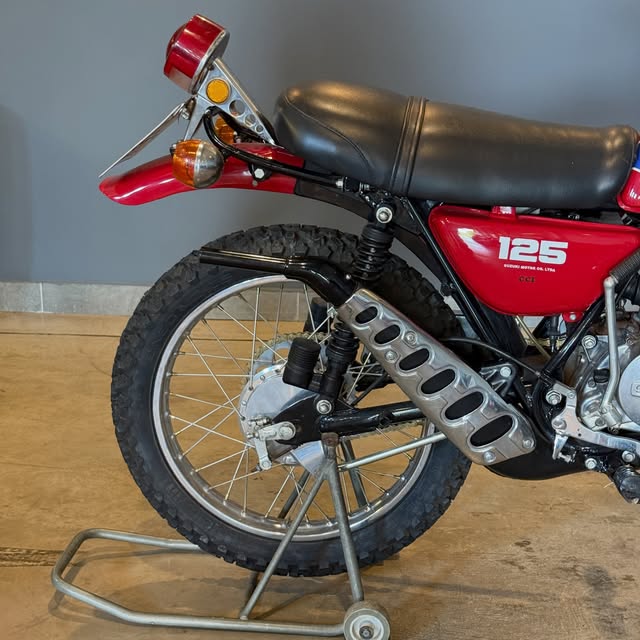 SUZUKI TS 125 - Imagem 3