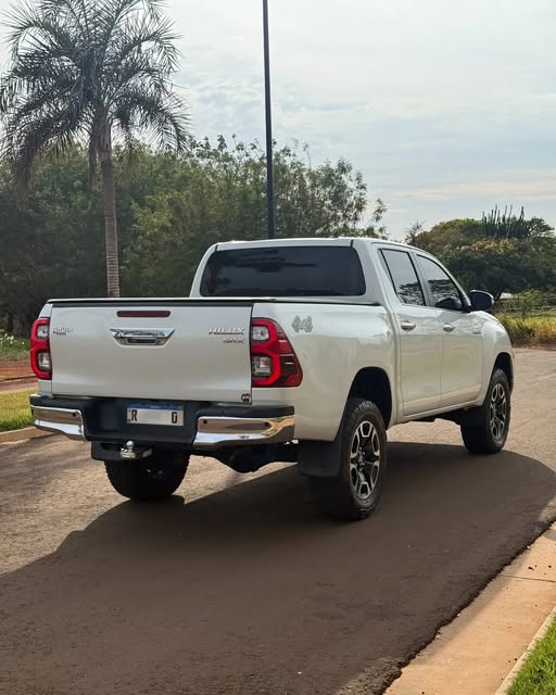 TOYOTA HILUX SRX - Imagem 6