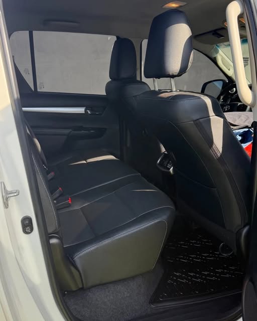 TOYOTA HILUX SRX - Imagem 10