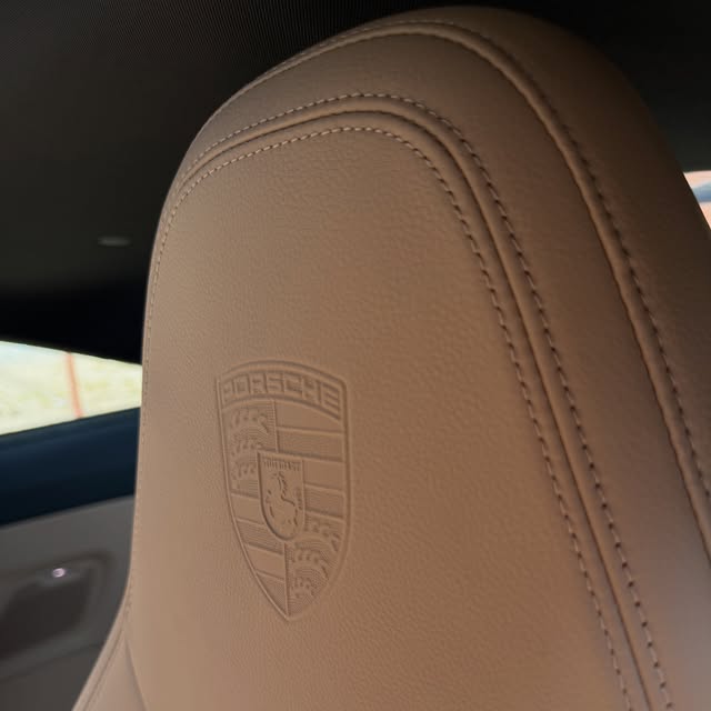 PORSCHE 911 CARRERA 3.0 - Imagem 11