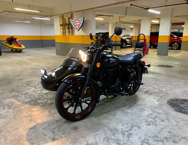 ROYAL ENFIELD CLASSIC 350 - Imagem 13
